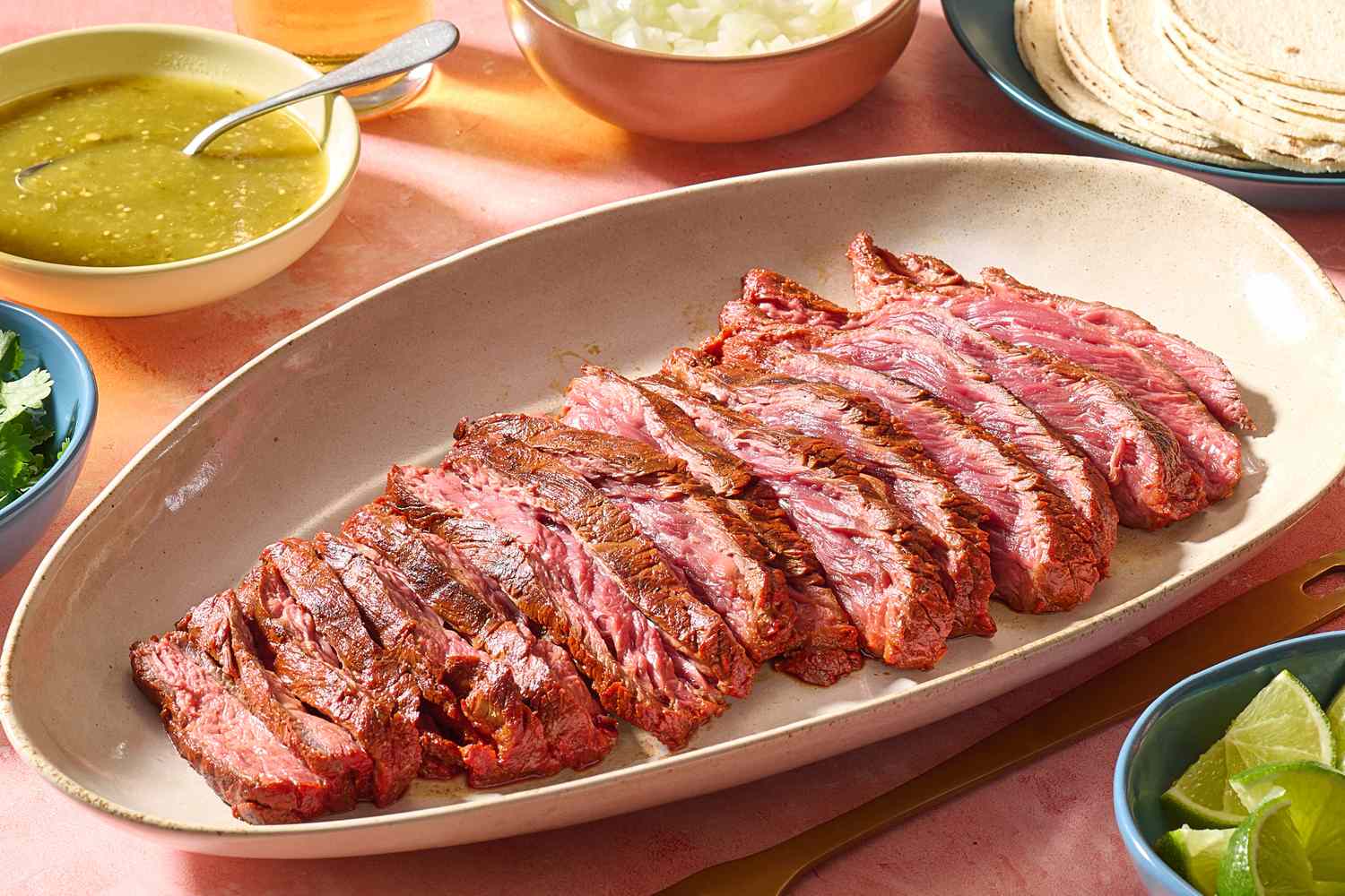 المكون الأول الذي يقسمه هذا الطباخ المنزلي لأفضل سندويشات التاكو